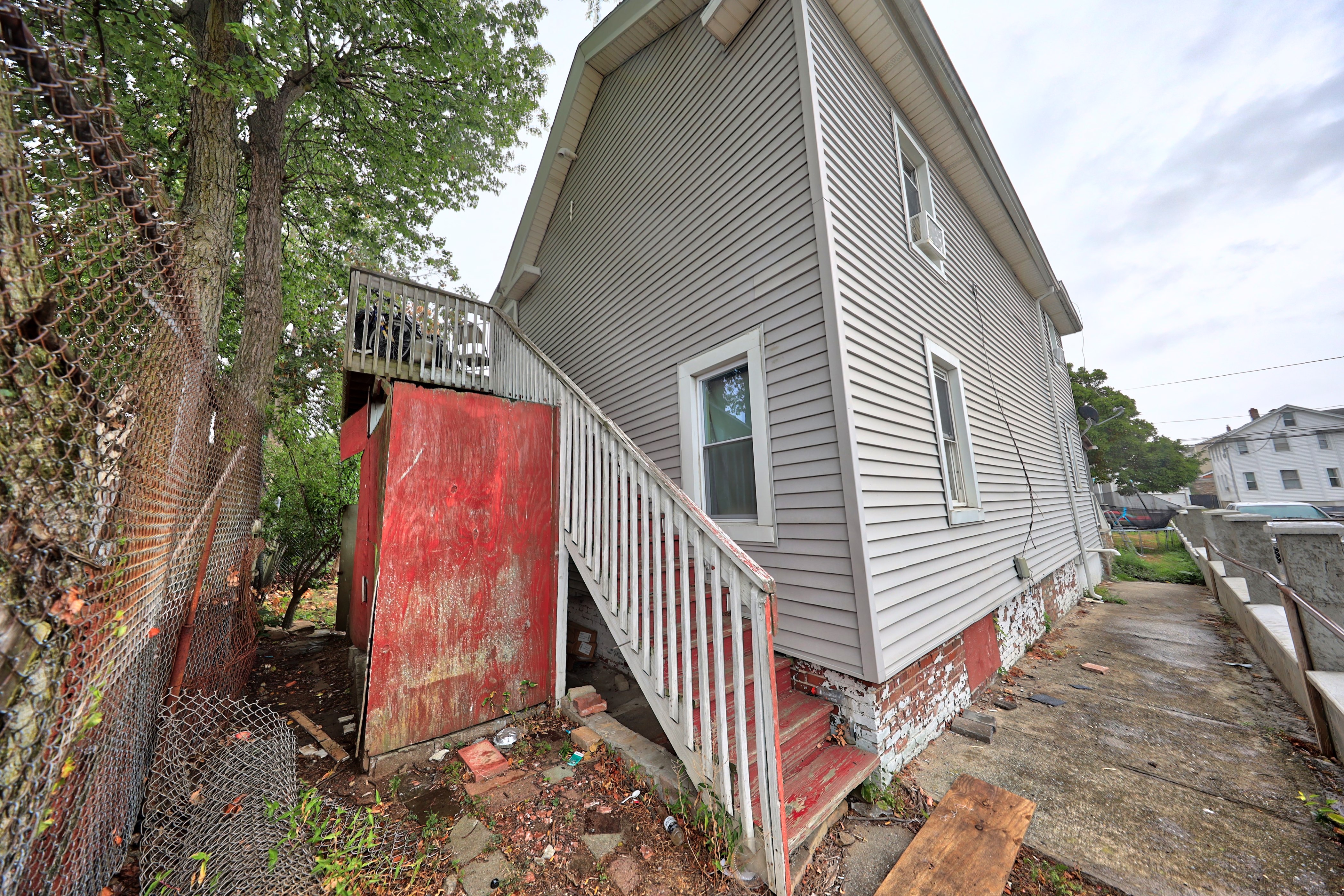 Bridgeport, Connecticut, 06604, United States, 4 Bedrooms Bedrooms, ,2 BathroomsBathrooms,Residential,For Sale,1920661