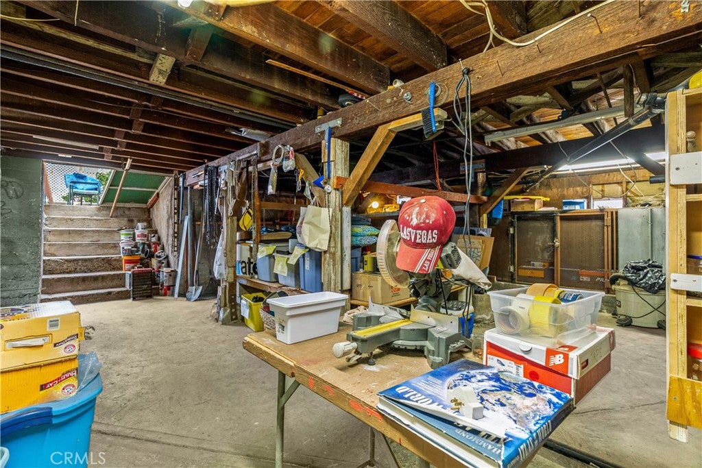 Los Angeles, California, 90032, United States, 3 Bedrooms Bedrooms, ,1 BathroomBathrooms,Residential,For Sale,1923092