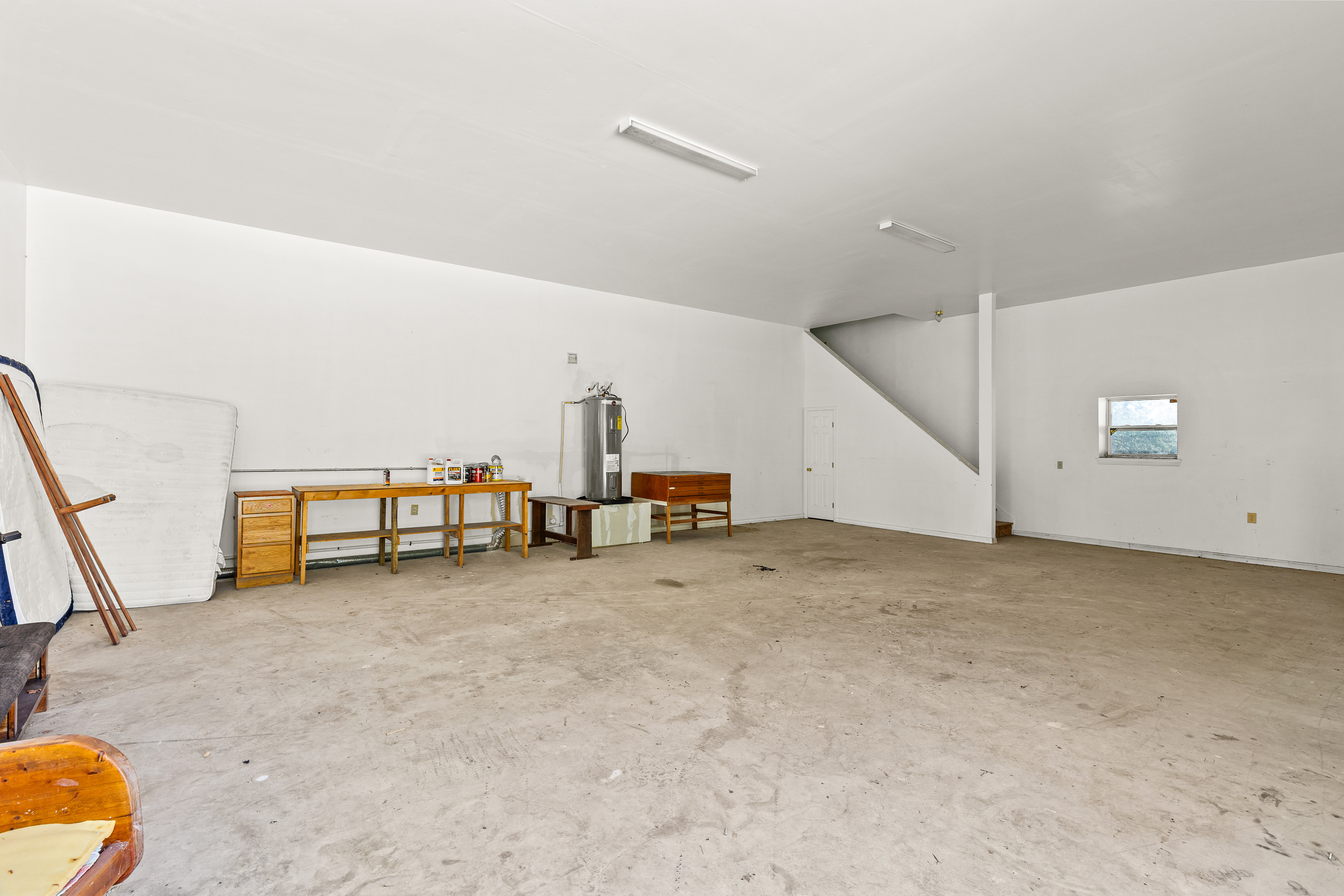 Adkins, Texas, 78101, United States, 4 Bedrooms Bedrooms, ,2 BathroomsBathrooms,Residential,For Sale,1979790