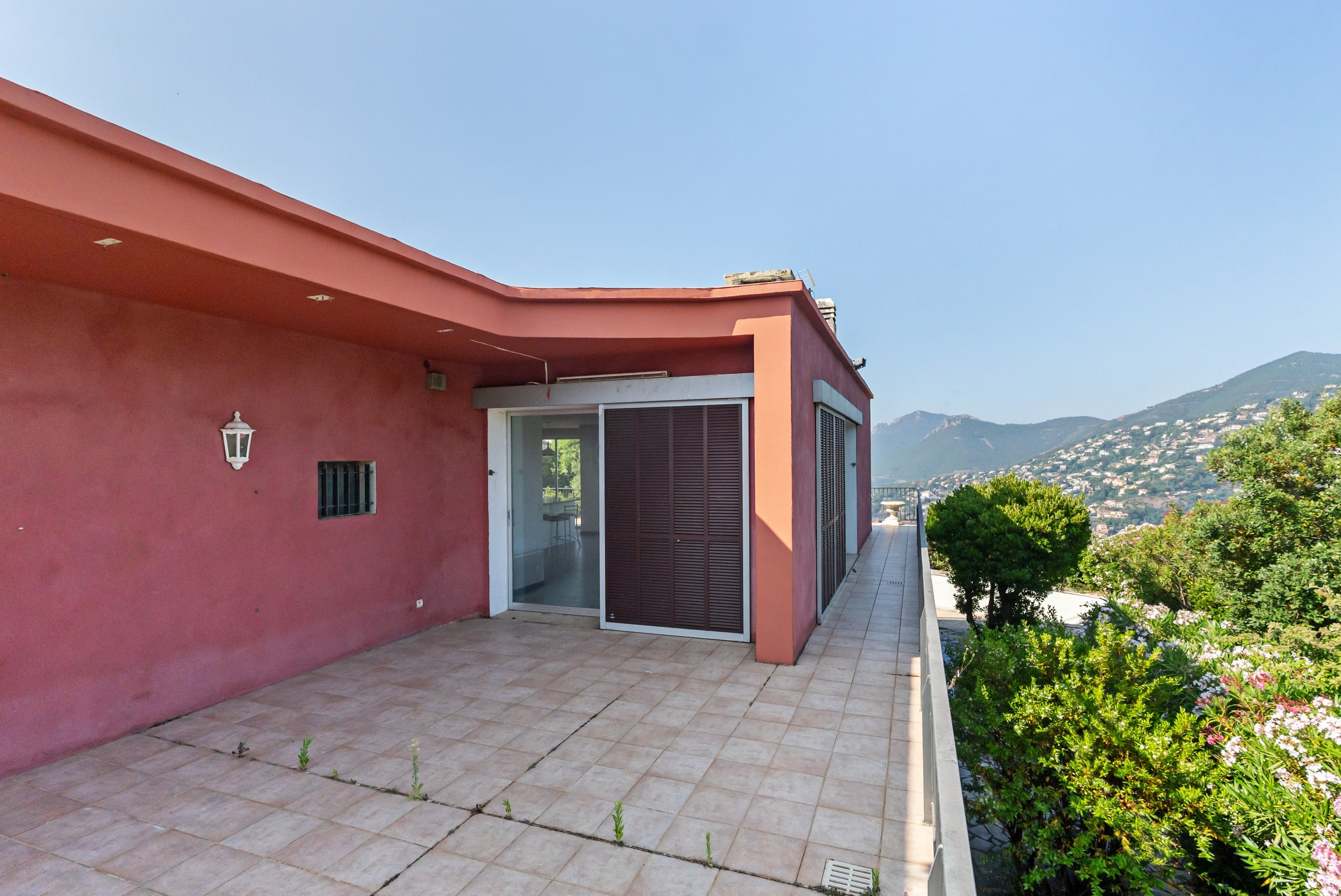  Sea view villa with approved renovation permit in Théoule-sur-Mer - 物件實景