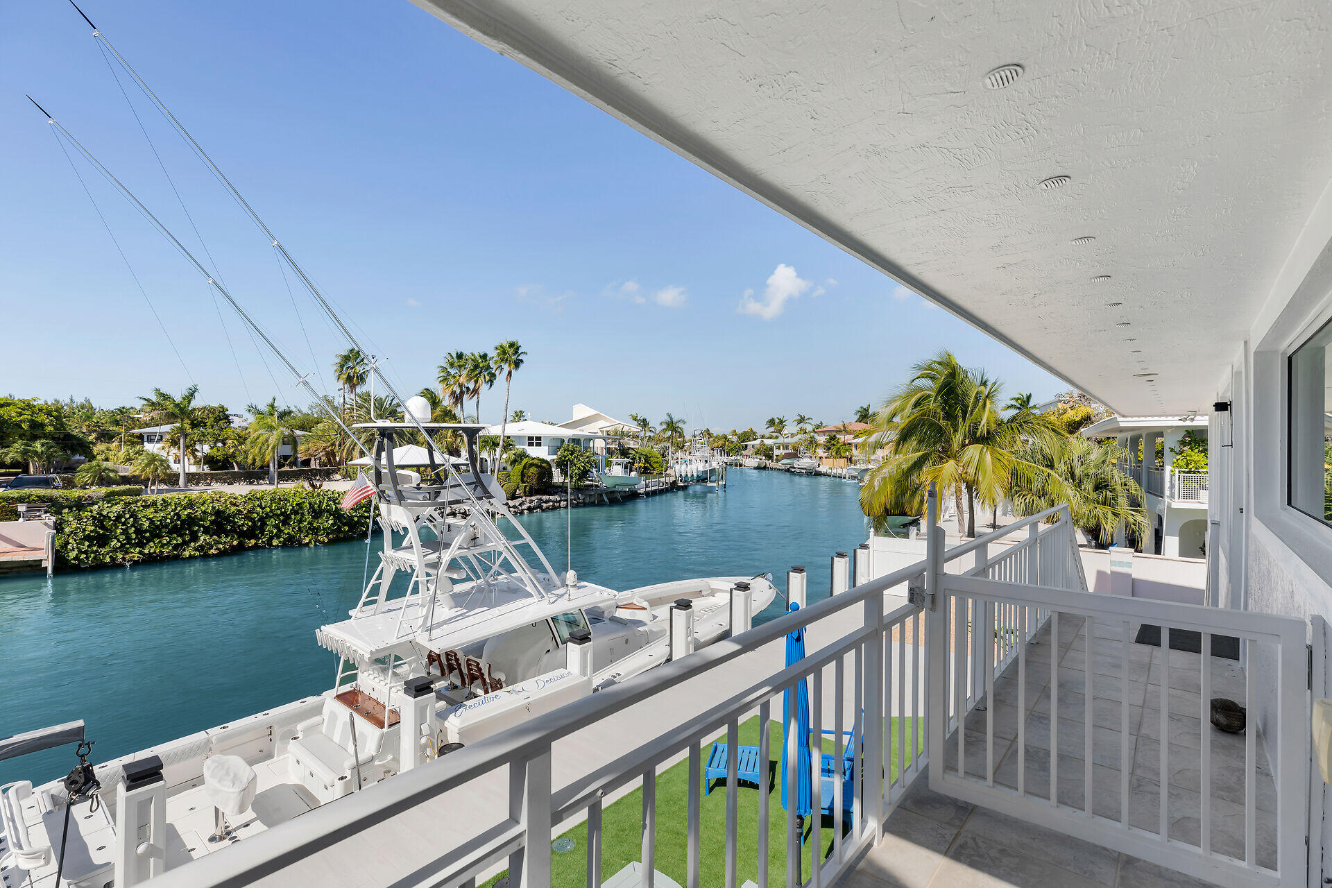 Duck, Florida, 33050, United States, 3 Bedrooms Bedrooms, ,3 BathroomsBathrooms,Residential,For Sale,1998435