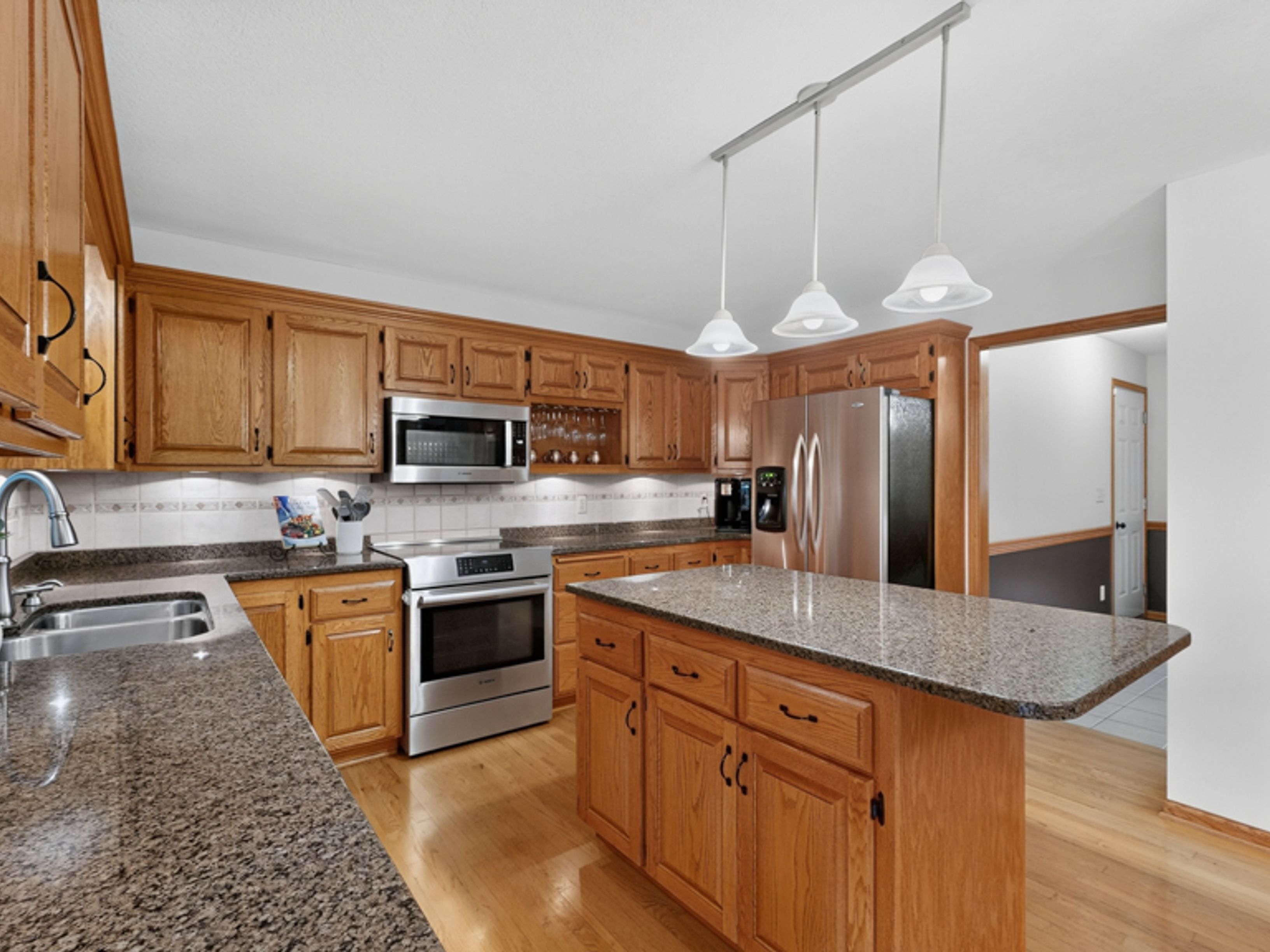  Rare Wooded Estate in Prestigious Huntington Woods - 物件實景