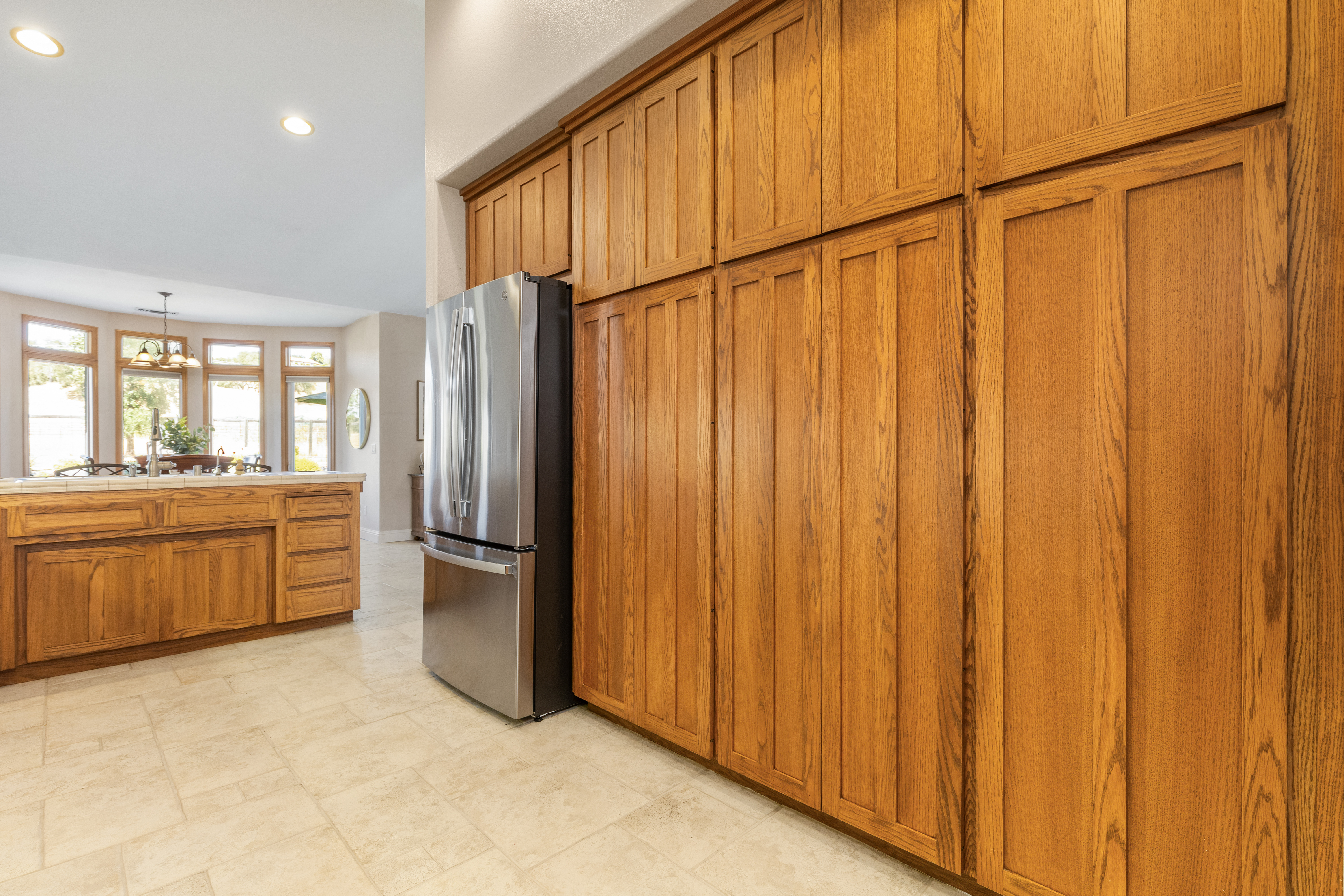  Stunning Lake Nacimiento Retreat with 6-Car Garage, Workshop & RV/Boat Parking - 物件實景