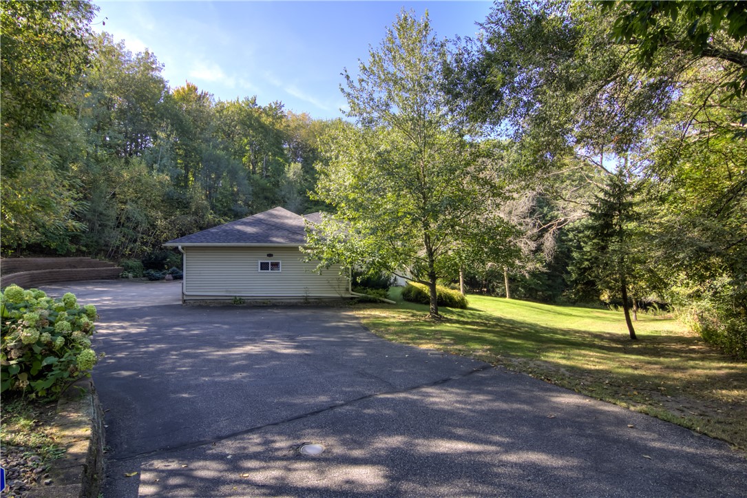 Eau Claire, Wisconsin, 54703, United States, 4 Bedrooms Bedrooms, ,3 BathroomsBathrooms,Residential,For Sale,1992439