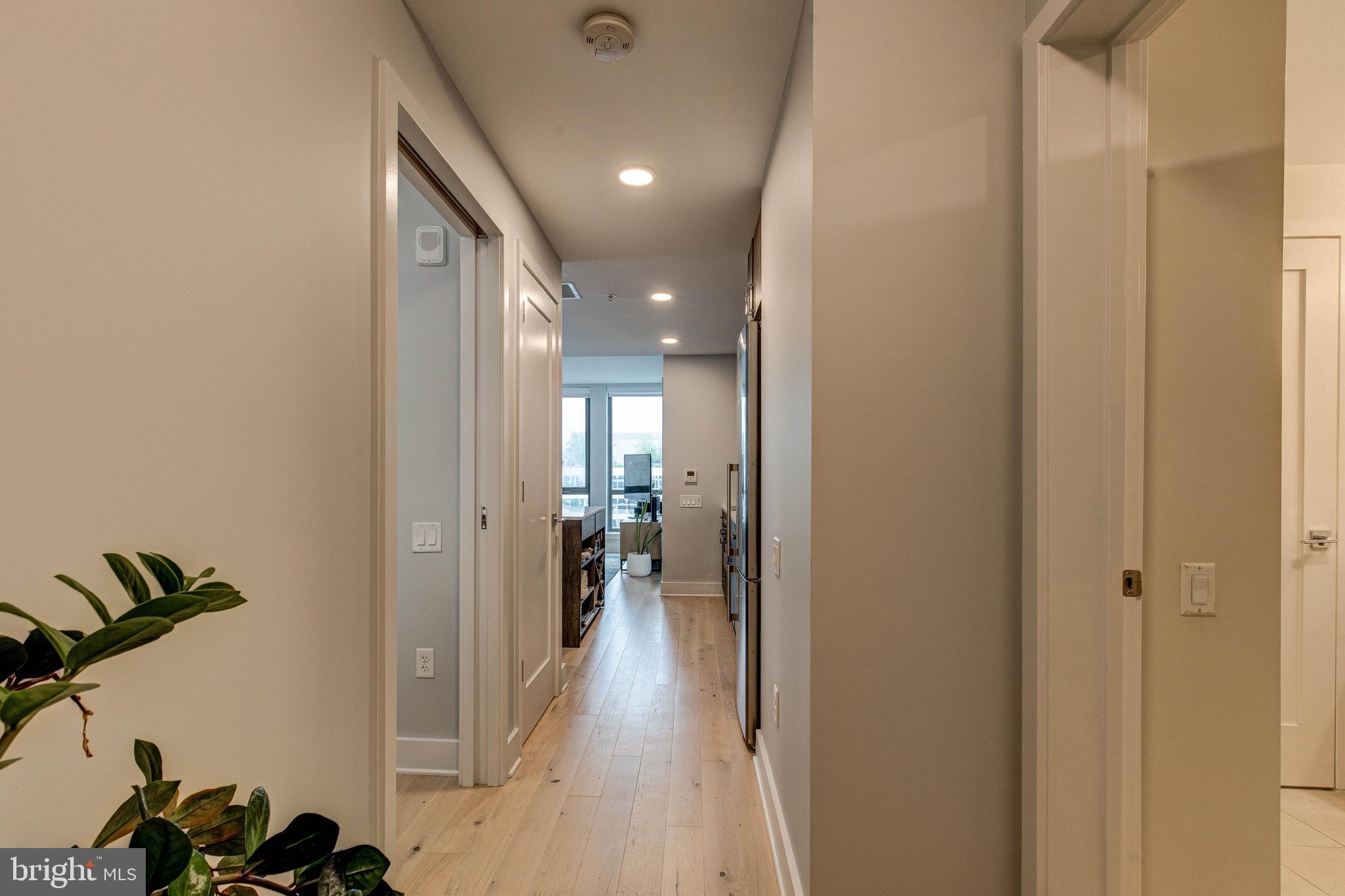 Washington, District of Columbia, 20003, United States, 2 Bedrooms Bedrooms, ,1 BathroomBathrooms,Residential,For Sale,1895194