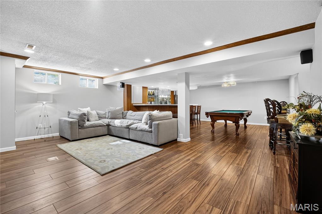 St Charles, Missouri, 63301, United States, 4 Bedrooms Bedrooms, ,4 BathroomsBathrooms,Residential,For Sale,1902113
