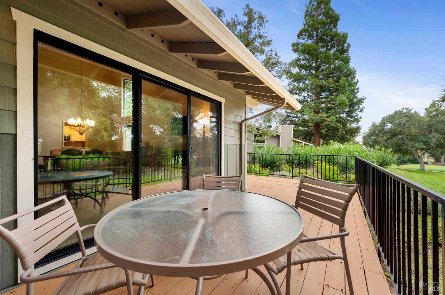 Napa, California, 94558, United States, 3 Bedrooms Bedrooms, ,2 BathroomsBathrooms,Residential,For Sale,1988085