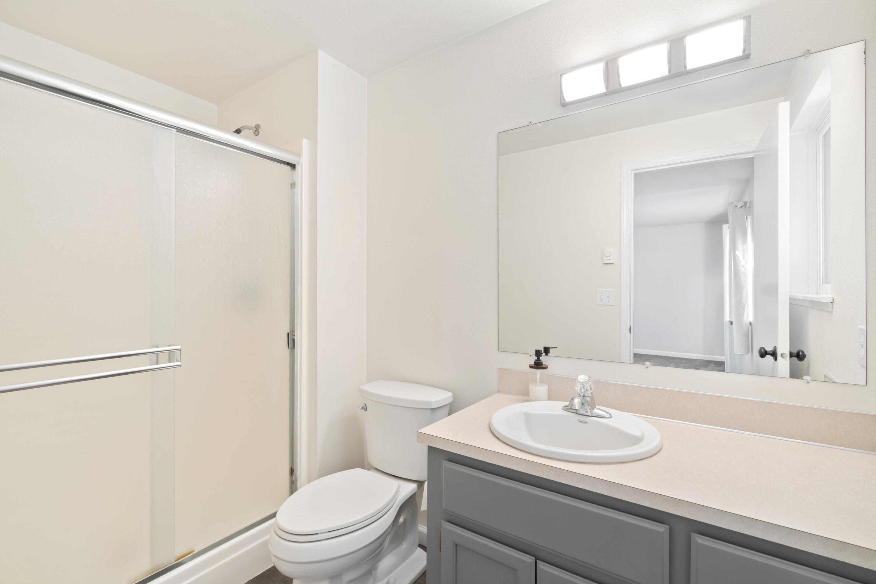 La Pine, Oregon, 97739, United States, 3 Bedrooms Bedrooms, ,2 BathroomsBathrooms,Residential,For Sale,1991520