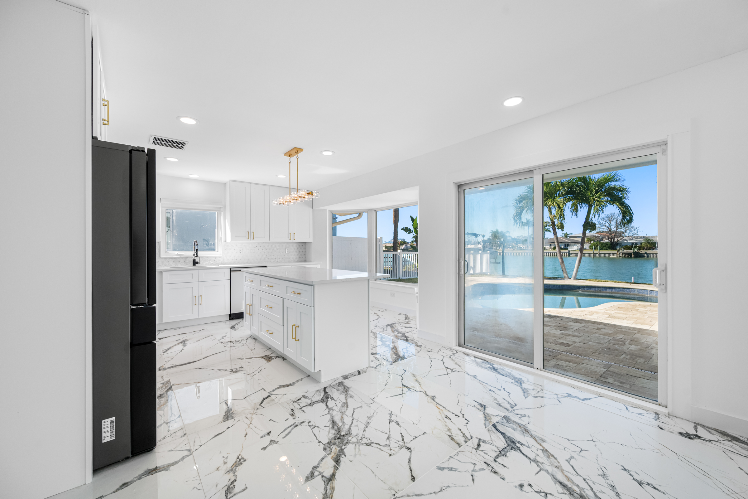 Treasure Island, Florida, 33706, United States, 3 Bedrooms Bedrooms, ,2 BathroomsBathrooms,Residential,For Sale,1990386