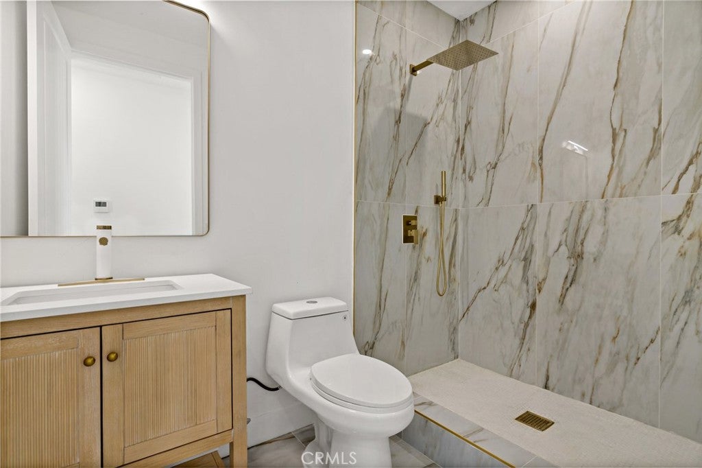 Fullerton, California, 92833, United States, 6 Bedrooms Bedrooms, ,4 BathroomsBathrooms,Residential,For Sale,1979244