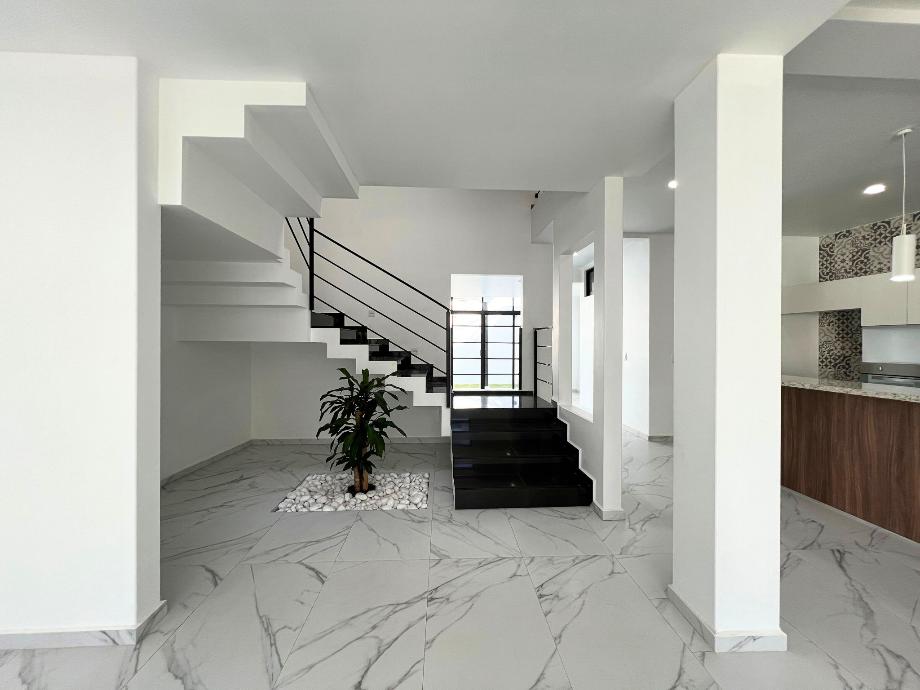 Antonio de Haro y Tamiz, Naucalpan de Juárez, Estado de méxico, 53126, Mexico, 3 Bedrooms Bedrooms, ,3 BathroomsBathrooms,Residential,For Sale,Antonio de Haro y Tamiz,1672070