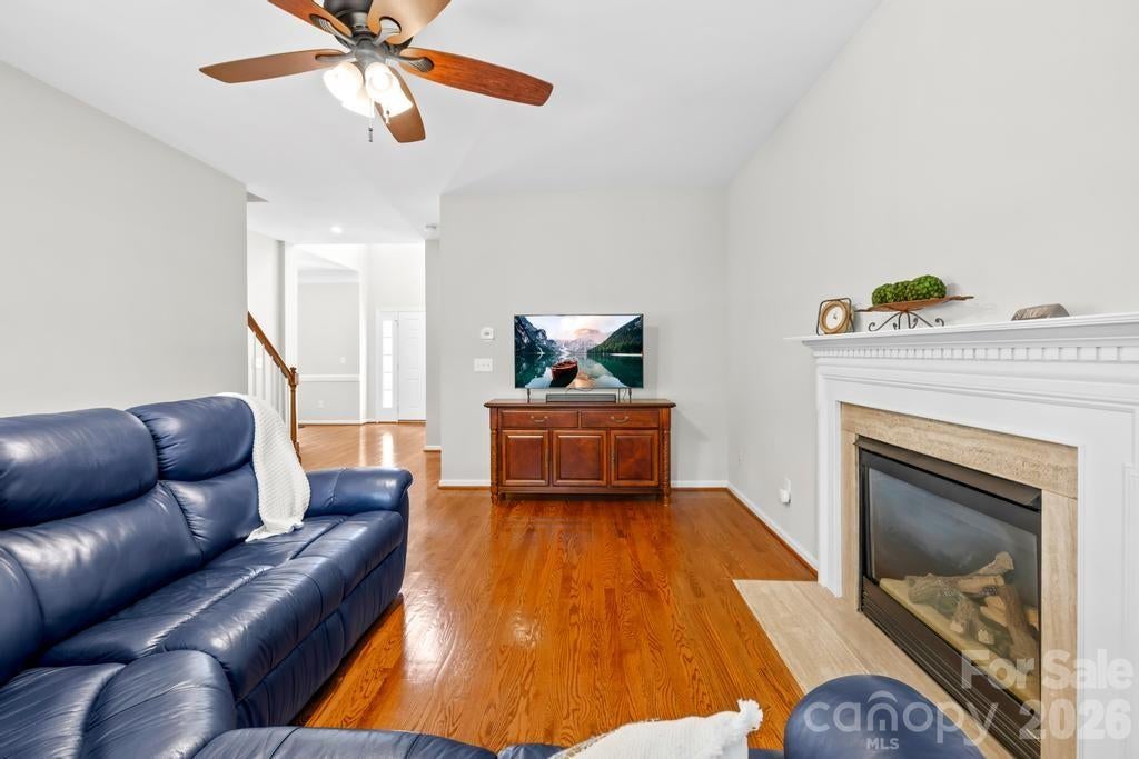 Huntersville, North Carolina, 28078, United States, 4 Bedrooms Bedrooms, ,3 BathroomsBathrooms,Residential,For Sale,2035825