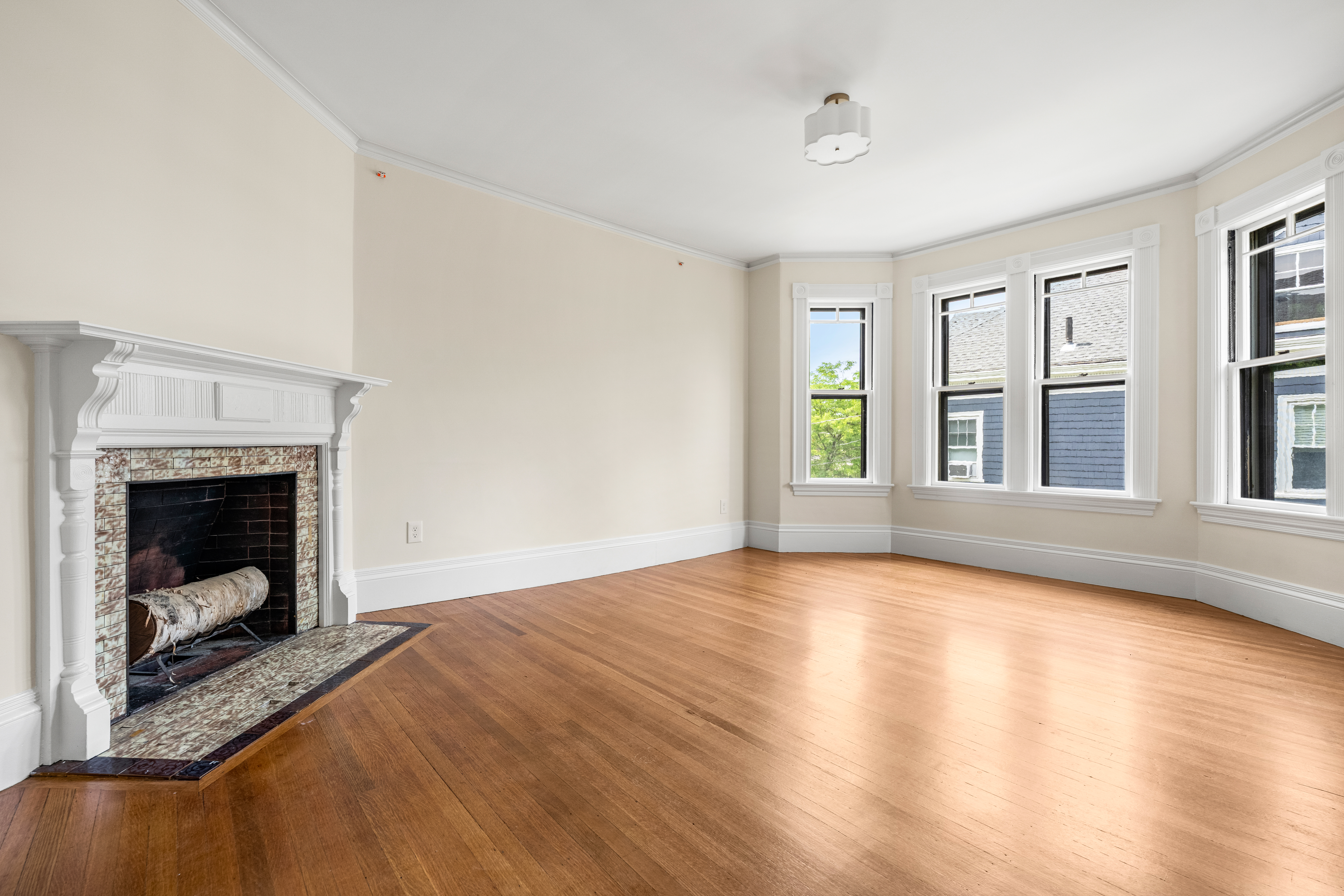  18 Loring Avenue, Salem, MA, 01970 - 物件實景