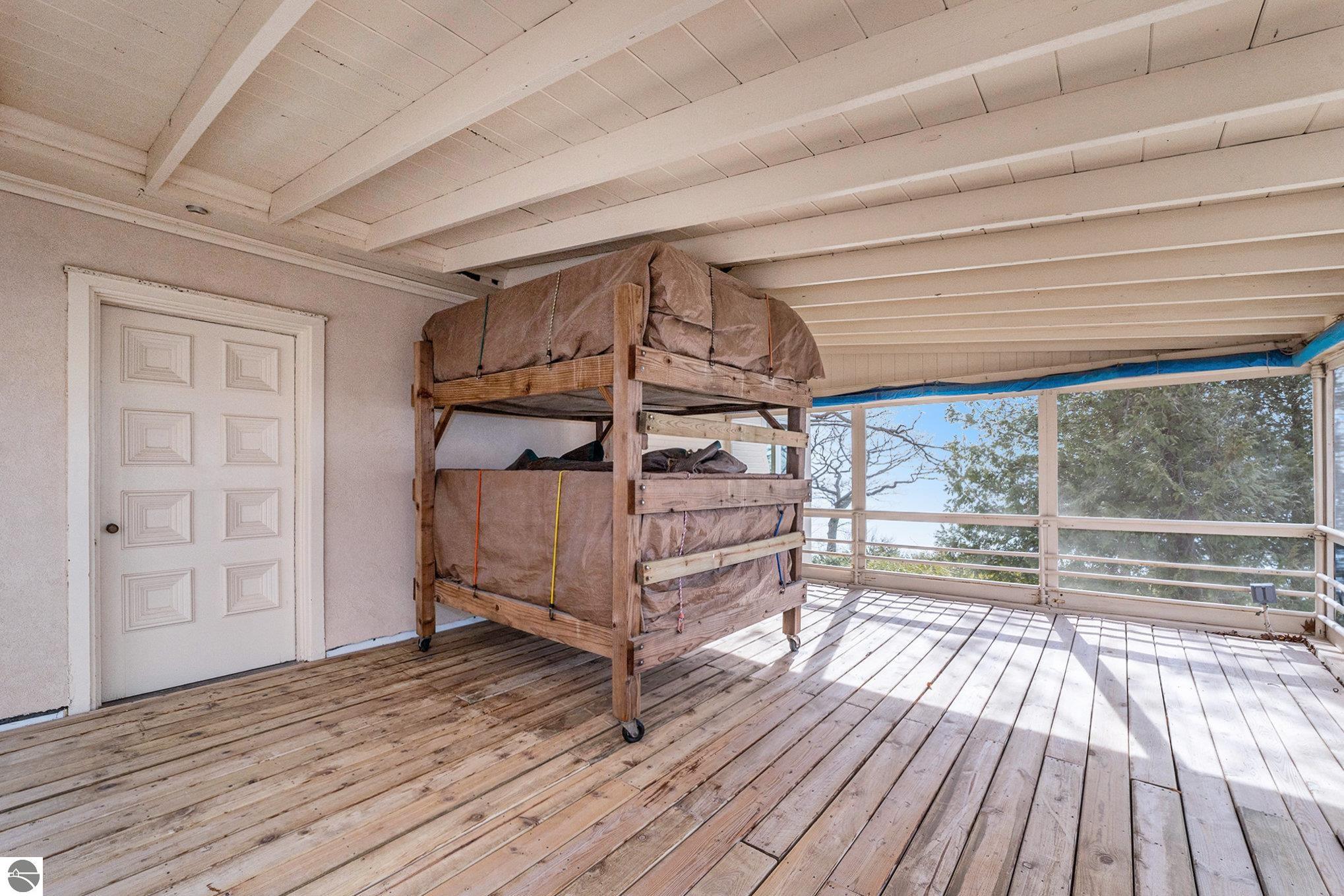 Frankfort, Michigan, 49635-9746, United States, 7 Bedrooms Bedrooms, ,5 BathroomsBathrooms,Residential,For Sale,1975140