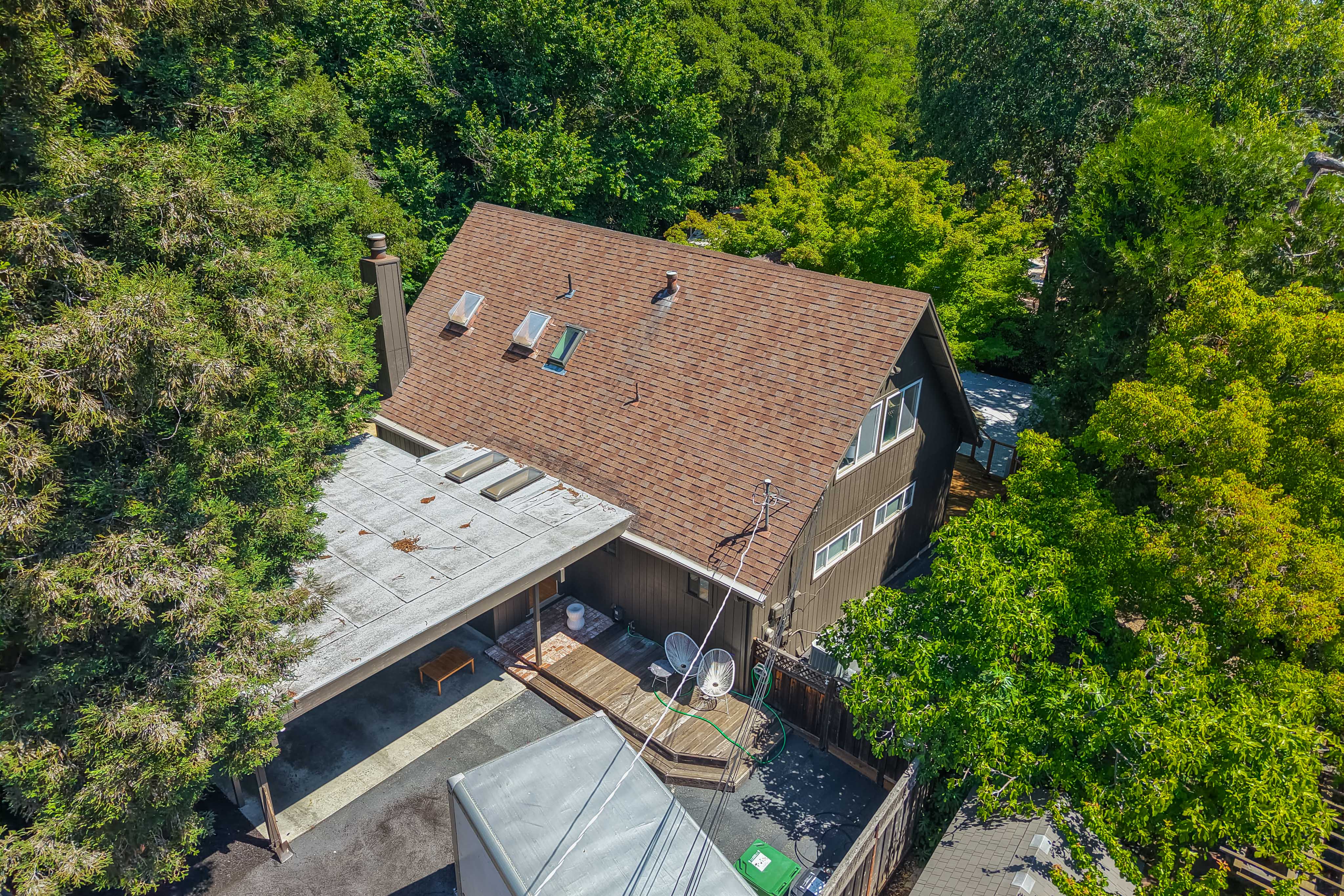  Exceptional Creekside Home in Desirable Saranap - 物件實景