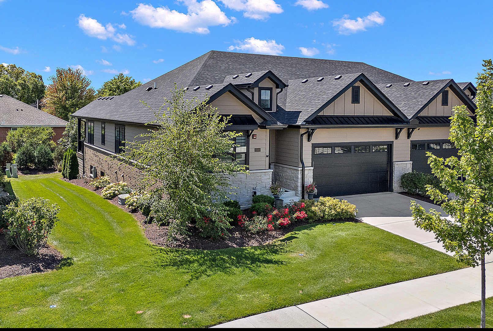 Lockport, Illinois, 60441, United States, 2 Bedrooms Bedrooms, ,2 BathroomsBathrooms,Residential,For Sale,1923432