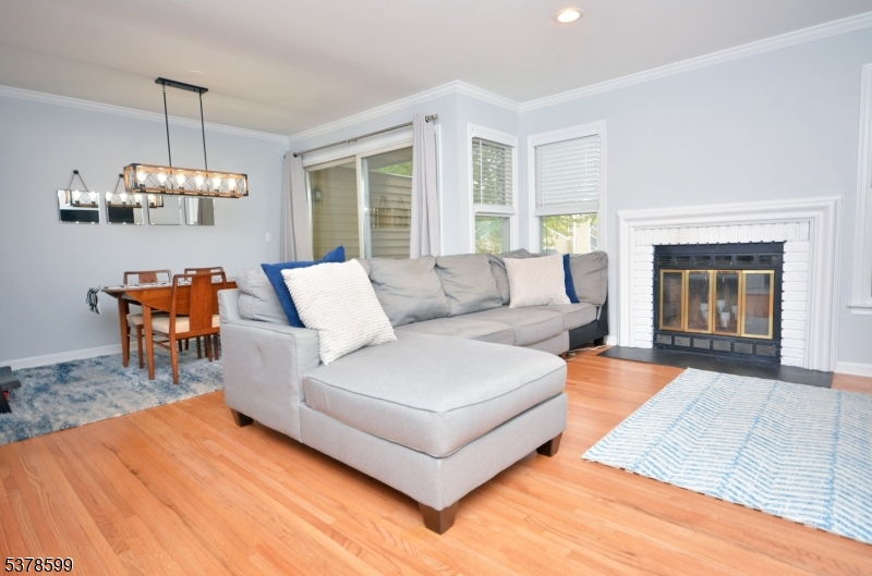 Bedminster Twp., New Jersey, 07921, United States, 3 Bedrooms Bedrooms, ,4 BathroomsBathrooms,Residential,For Sale,1989637