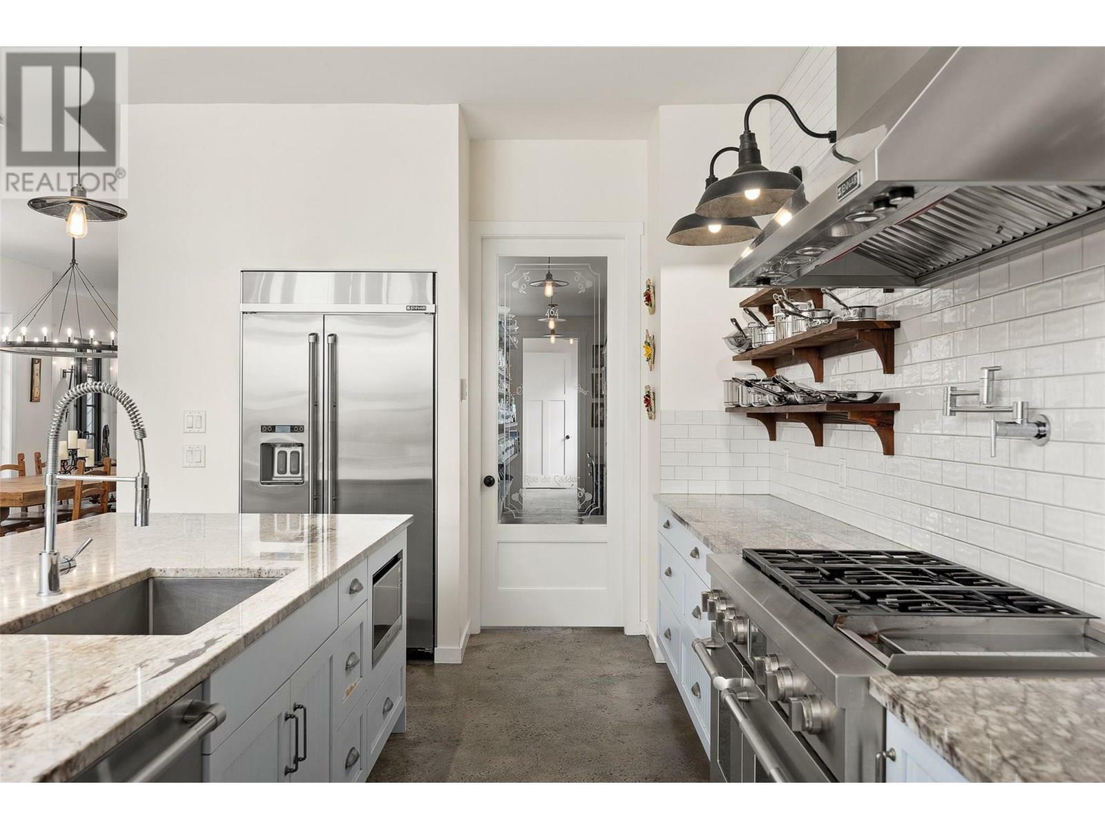 KELOWNA, British Columbia, V1Y 5N3, CA, 6 Bedrooms Bedrooms, ,4 BathroomsBathrooms,Residential,For Sale,1883056
