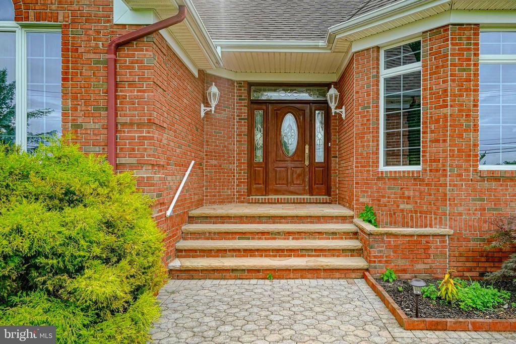 Mullica Hill, New Jersey, 08062, United States, 3 Bedrooms Bedrooms, ,2 BathroomsBathrooms,Residential,For Sale,1978187