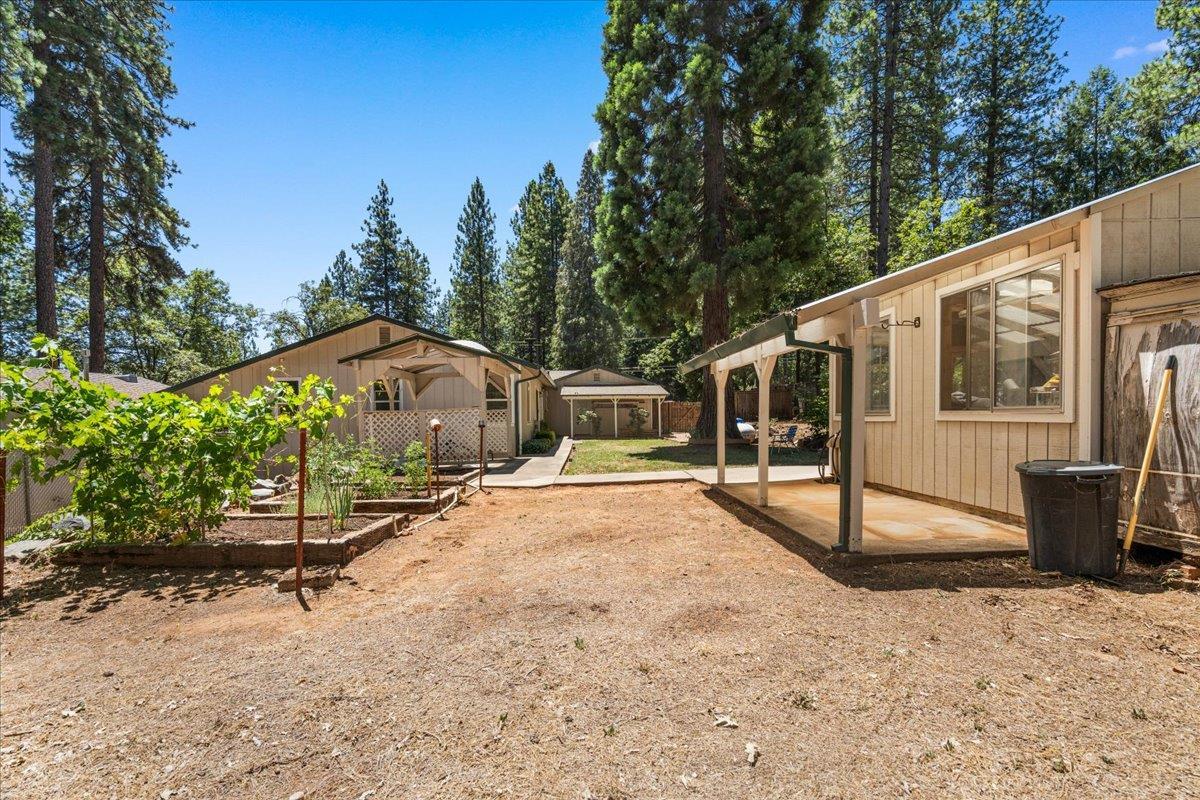 Grass Valley, California, 95949, United States, 3 Bedrooms Bedrooms, ,3 BathroomsBathrooms,Residential,For Sale,1928766