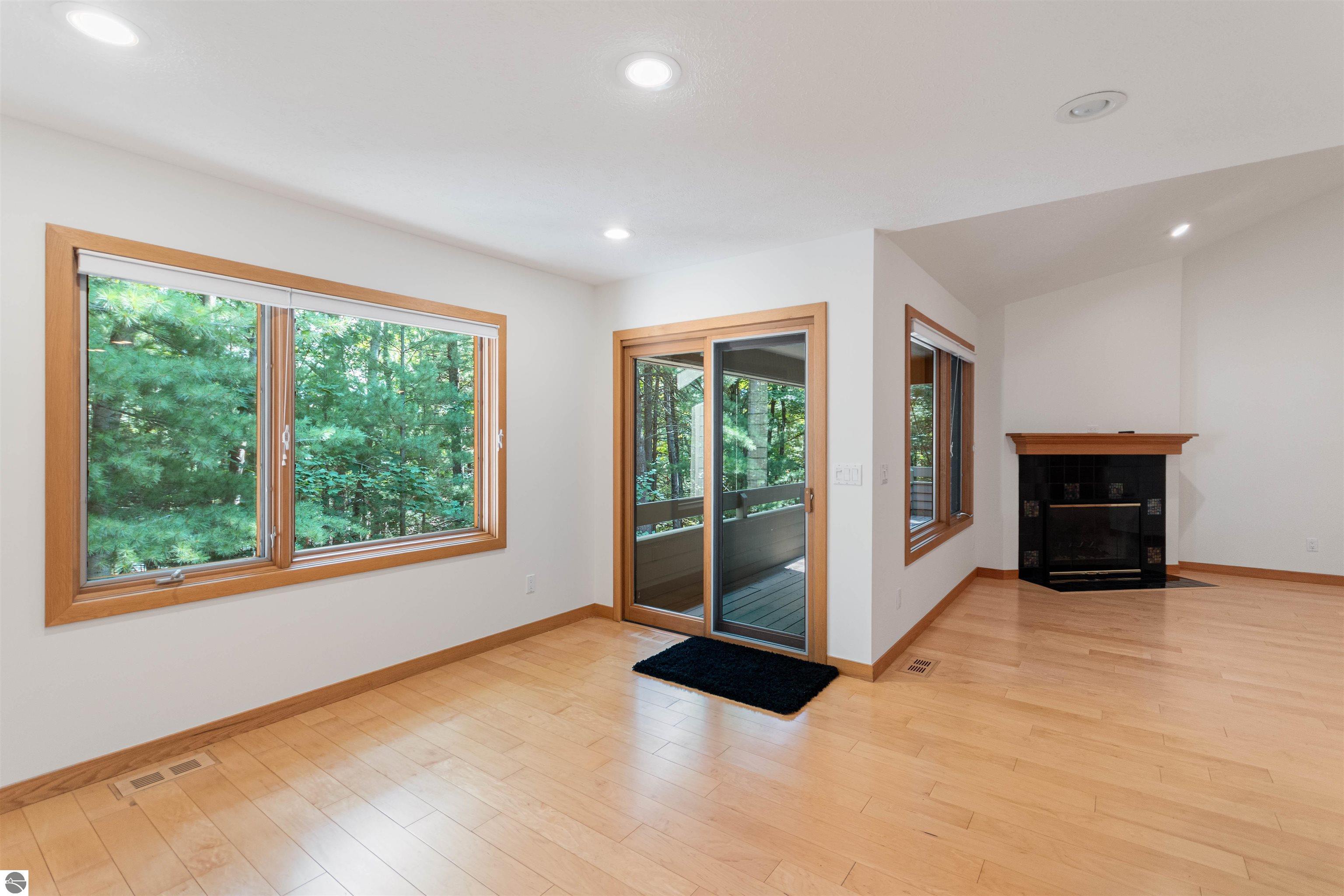 Traverse City, Michigan, 49686, United States, 3 Bedrooms Bedrooms, ,3 BathroomsBathrooms,Residential,For Sale,1942277