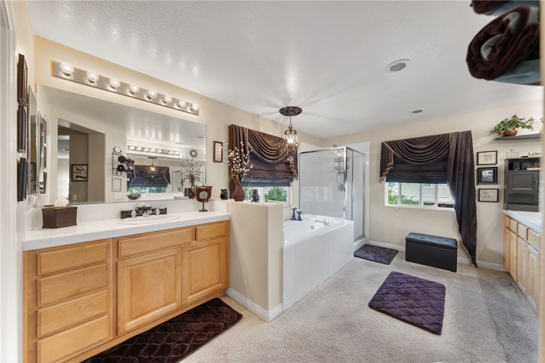 Eastvale, California, 91752, United States, 5 Bedrooms Bedrooms, ,5 BathroomsBathrooms,Residential,For Sale,1995400