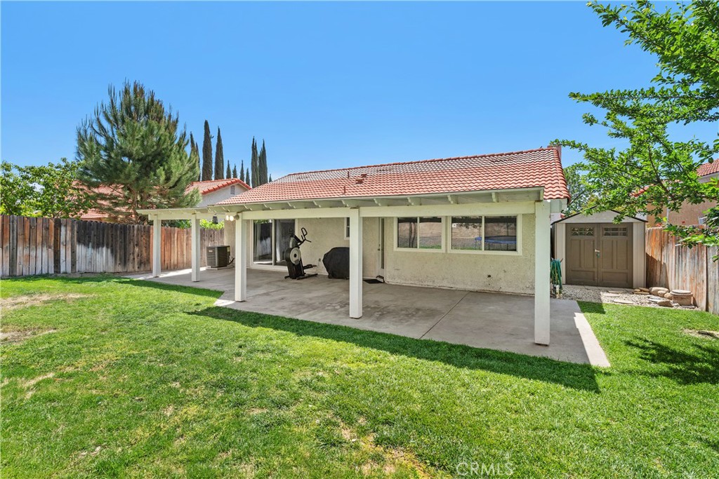 Castaic, California, 91384, United States, 4 Bedrooms Bedrooms, ,2 BathroomsBathrooms,Residential,For Sale,1896479