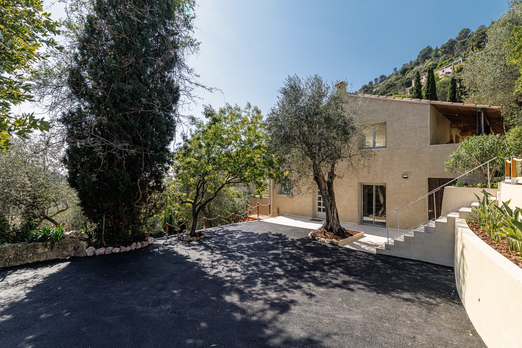  La Turbie villa 236 sqm sea and mountain views pool land 2000 sqm near Monaco - 物件實景