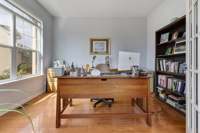 Huntley, Illinois, 60142, United States, 5 Bedrooms Bedrooms, ,3 BathroomsBathrooms,Residential,For Sale,1982974