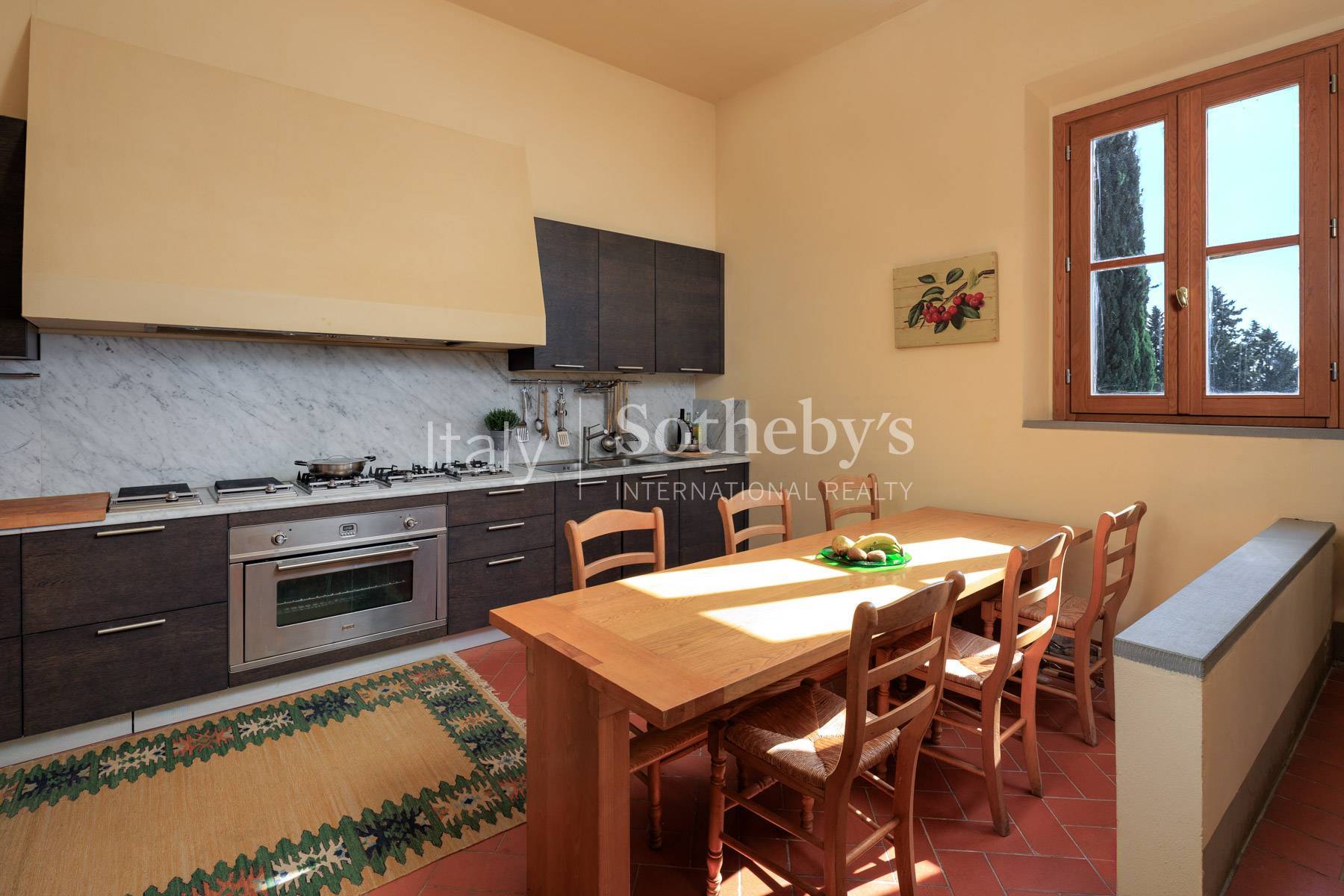 Exclusive mansion with vineyards and olive groves at 30 minutes from Florence, - 物件實景