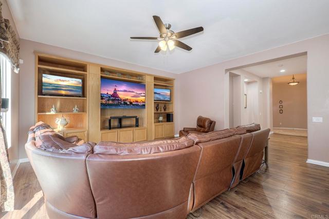 Escondido, California, 92027, United States, 4 Bedrooms Bedrooms, ,3 BathroomsBathrooms,Residential,For Sale,2006114