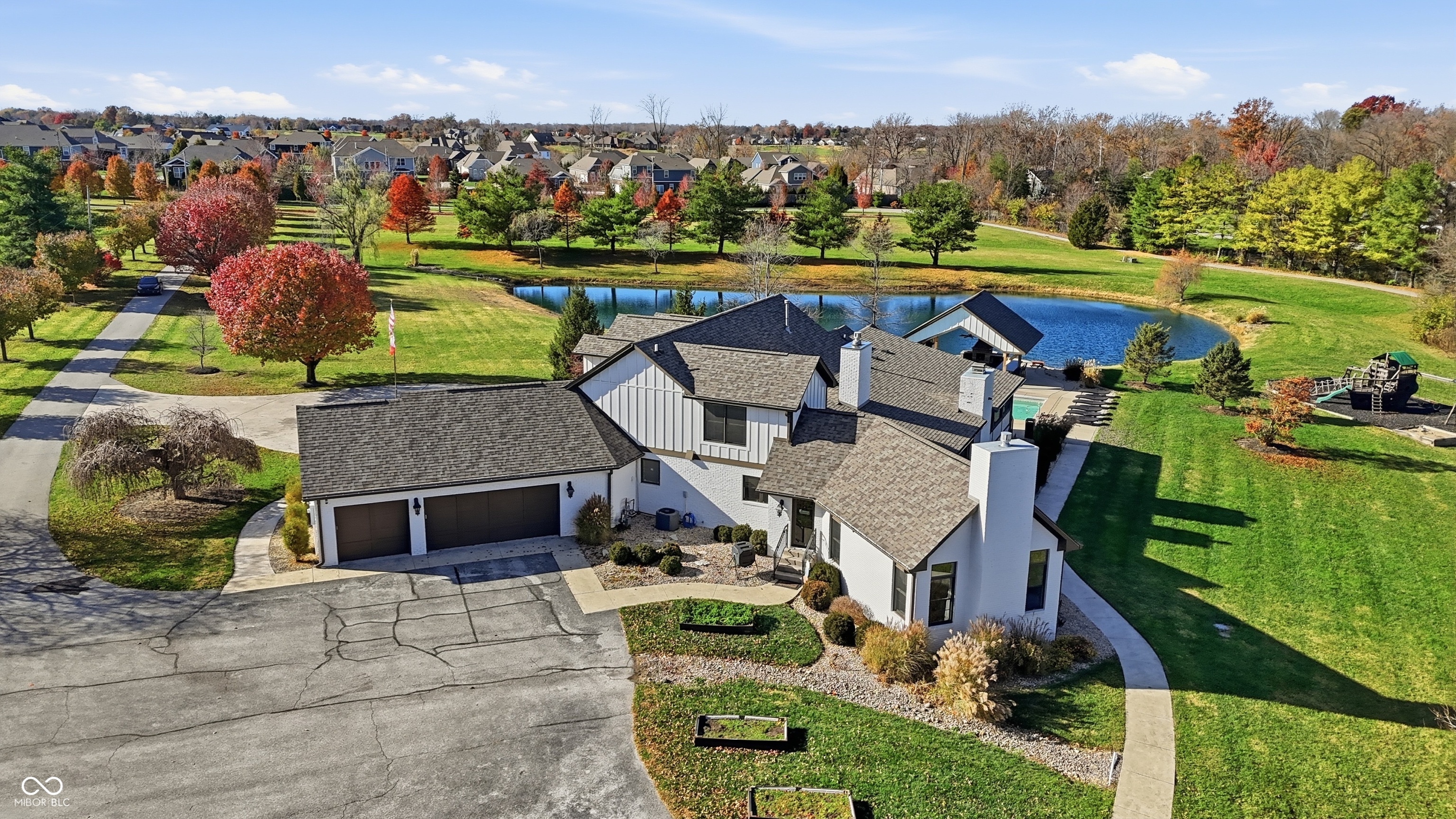 Bargersville, Indiana, 46106, United States, 5 Bedrooms Bedrooms, ,6 BathroomsBathrooms,Residential,For Sale,1992401