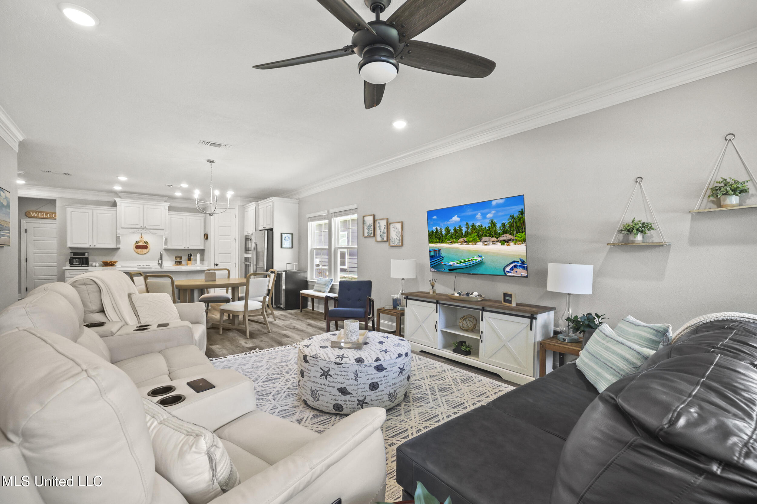 Biloxi, Mississippi, 39531, United States, 3 Bedrooms Bedrooms, ,3 BathroomsBathrooms,Residential,For Sale,1906978