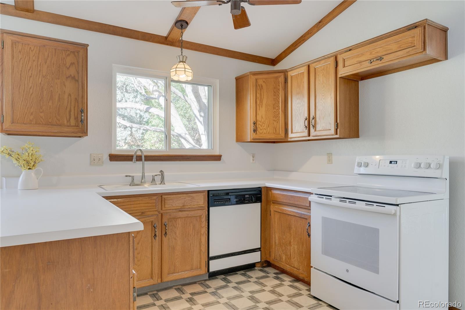 Denver, Colorado, 80236, United States, 3 Bedrooms Bedrooms, ,3 BathroomsBathrooms,Residential,For Sale,1989459