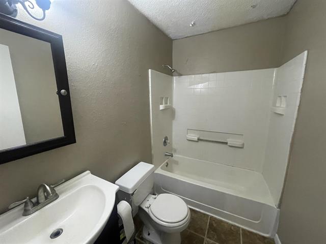 Hamshire, Texas, 77622, United States, 3 Bedrooms Bedrooms, ,Residential,For Sale,1994406