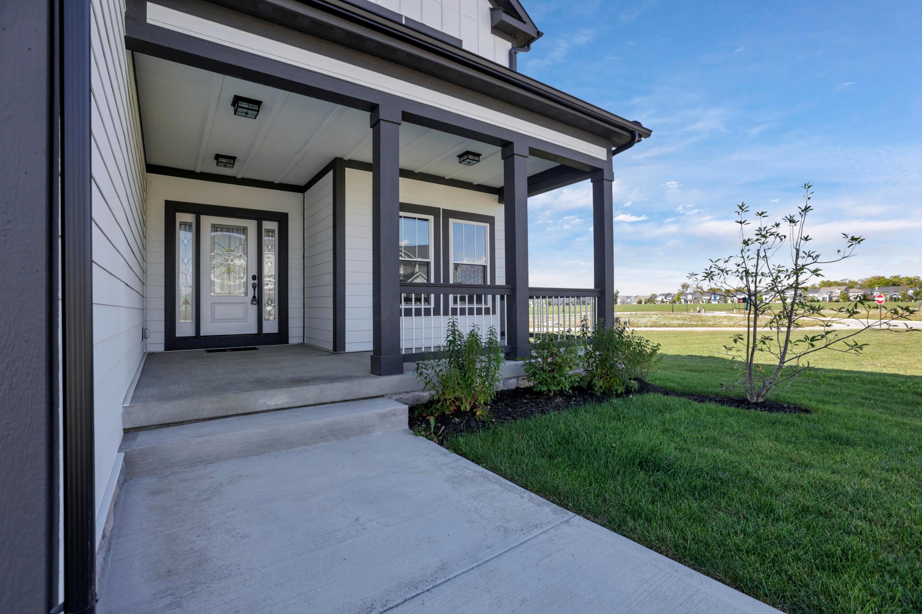 Grove City, Ohio, 43123, United States, 5 Bedrooms Bedrooms, ,4 BathroomsBathrooms,Residential,For Sale,1976085