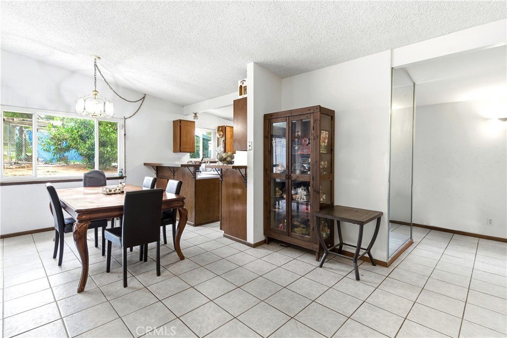 Jurupa Valley, California, 92509, United States, 4 Bedrooms Bedrooms, ,3 BathroomsBathrooms,Residential,For Sale,2044846