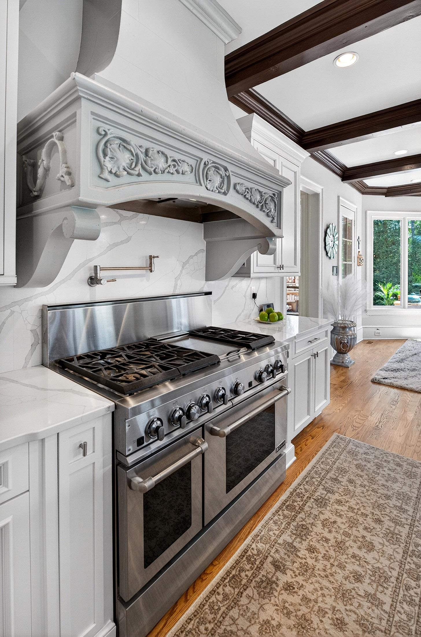  Luxury French Estate with Sweeping Golf Course Views - 物件實景