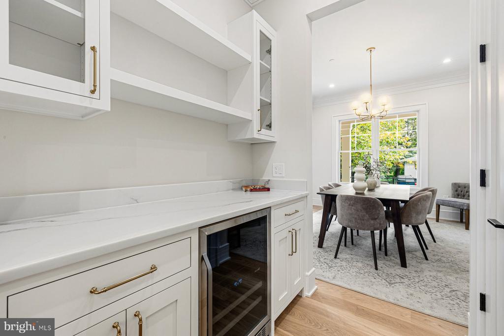 Chevy Chase, Maryland, 20815, United States, 6 Bedrooms Bedrooms, ,7 BathroomsBathrooms,Residential,For Sale,1976530