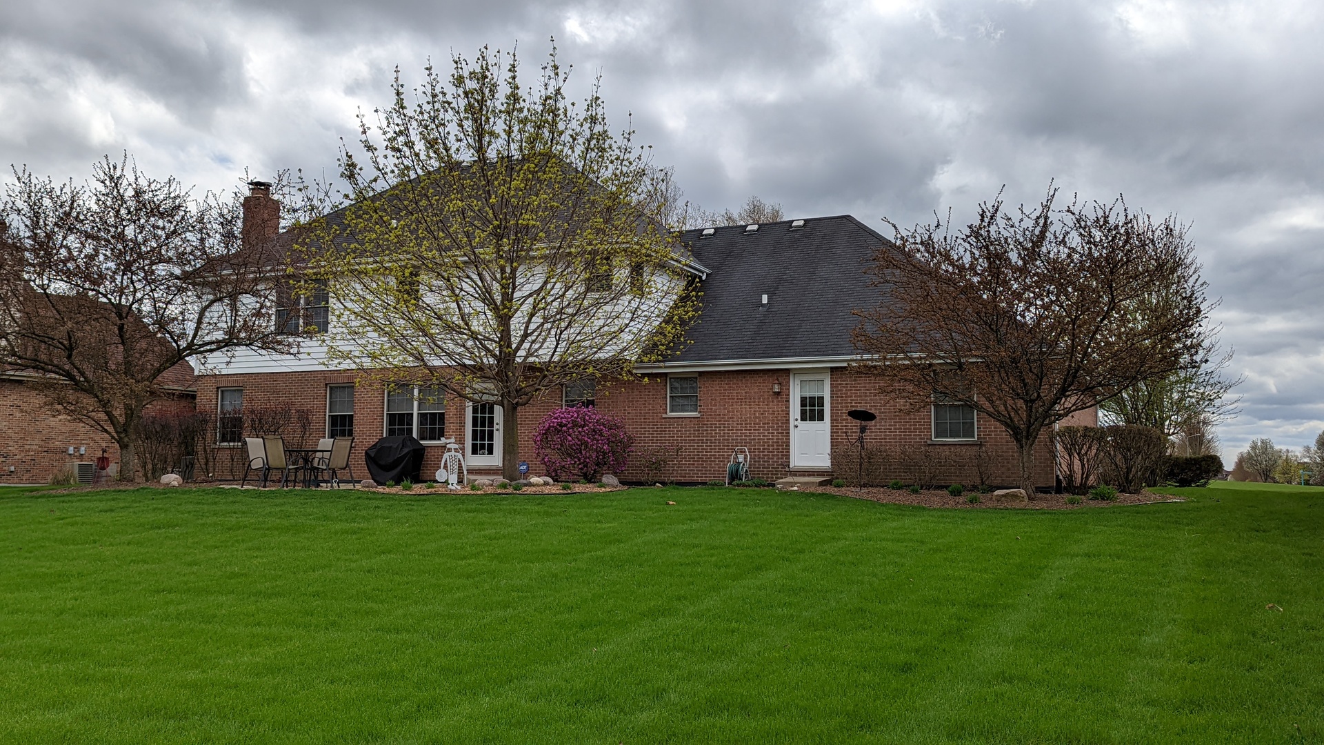 Frankfort, Illinois, 60423, United States, 5 Bedrooms Bedrooms, ,3 BathroomsBathrooms,Residential,For Sale,1923148