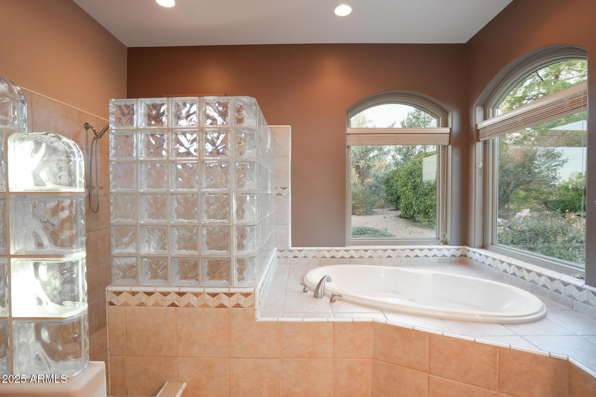 Cottonwood, Arizona, 86326, United States, 3 Bedrooms Bedrooms, ,3 BathroomsBathrooms,Residential,For Sale,1992035