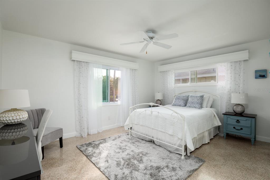 St Petersburg, Florida, 33705, United States, 3 Bedrooms Bedrooms, ,4 BathroomsBathrooms,Residential,For Sale,1793107