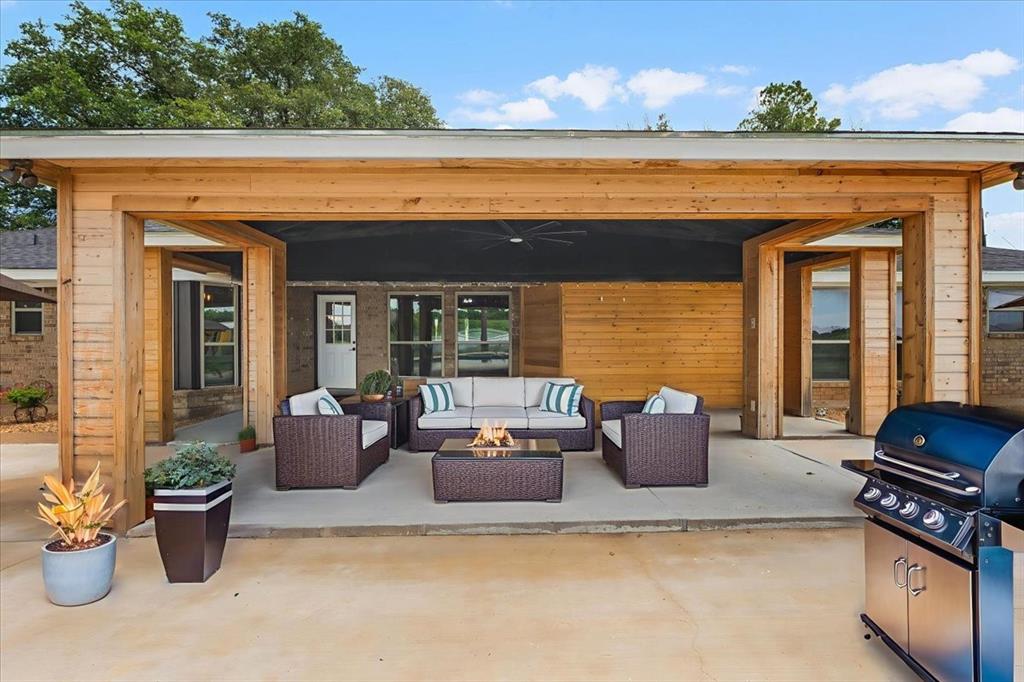 Poolville, Texas, 76487, United States, 3 Bedrooms Bedrooms, ,3 BathroomsBathrooms,Residential,For Sale,1981462