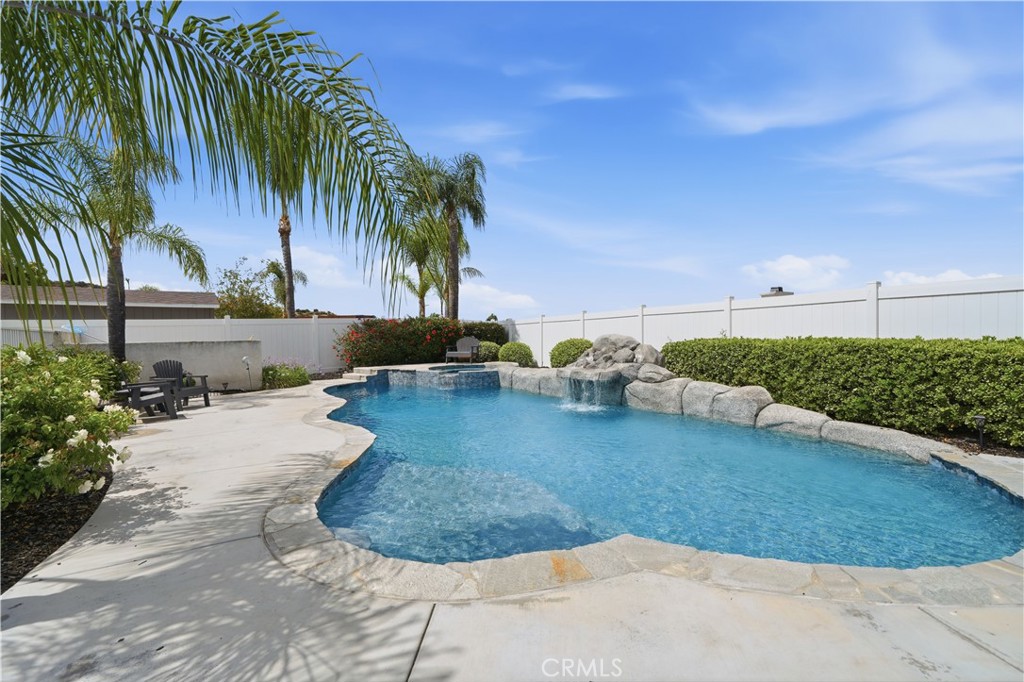 Murrieta, California, 92562, United States, 5 Bedrooms Bedrooms, ,4 BathroomsBathrooms,Residential,For Sale,2049135