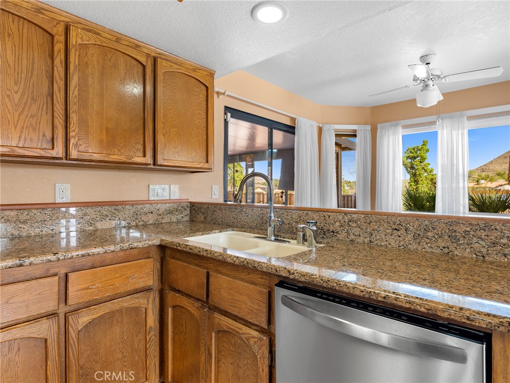 Apple Valley, California, 92307, United States, 3 Bedrooms Bedrooms, ,3 BathroomsBathrooms,Residential,For Sale,1954812