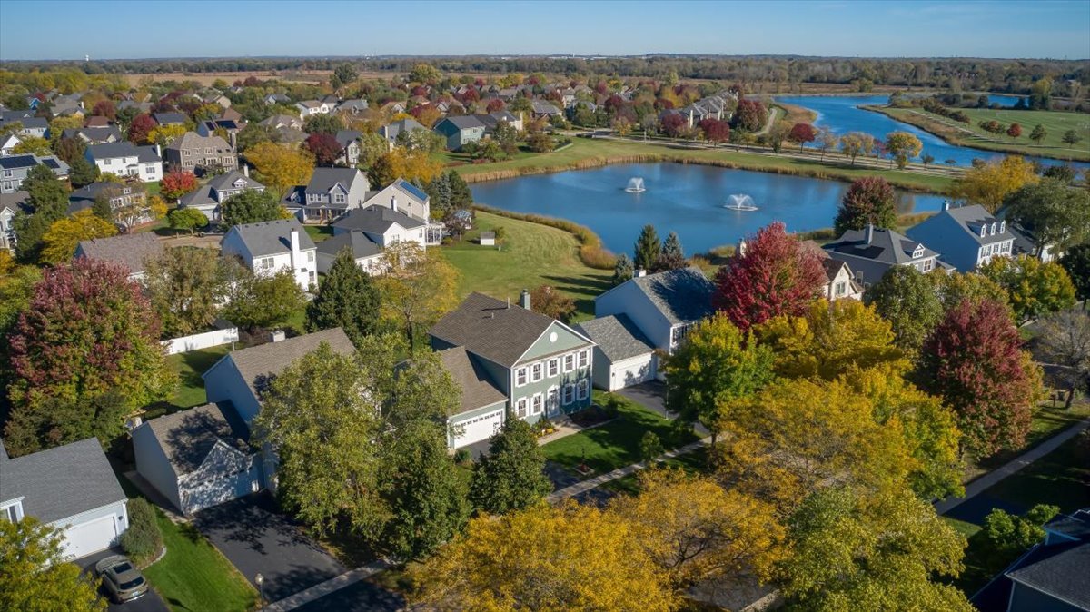 West Chicago, Illinois, 60185, United States, 4 Bedrooms Bedrooms, ,4 BathroomsBathrooms,Residential,For Sale,1981080