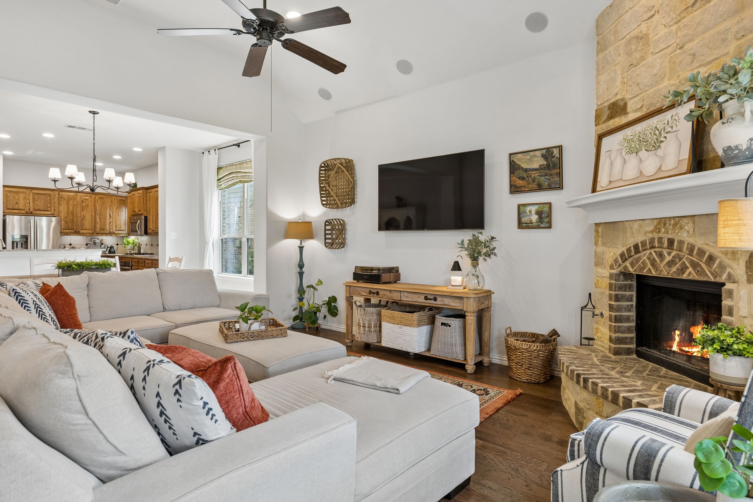  A Home That Connects You to Trail, Nature, and Everyday Ease - 物件實景