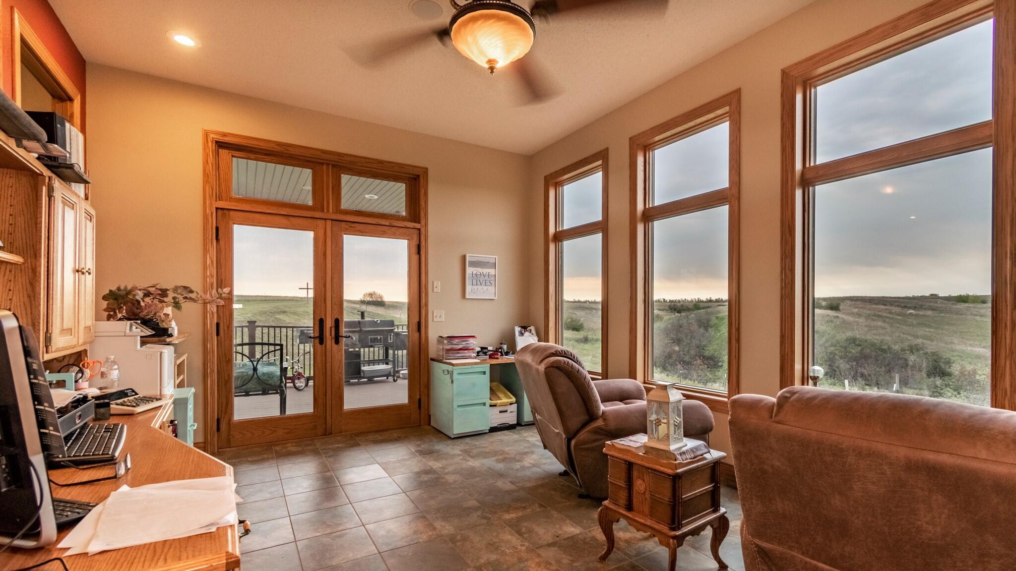 Beulah, North Dakota, 58523, United States, 4 Bedrooms Bedrooms, ,3 BathroomsBathrooms,Residential,For Sale,1780571