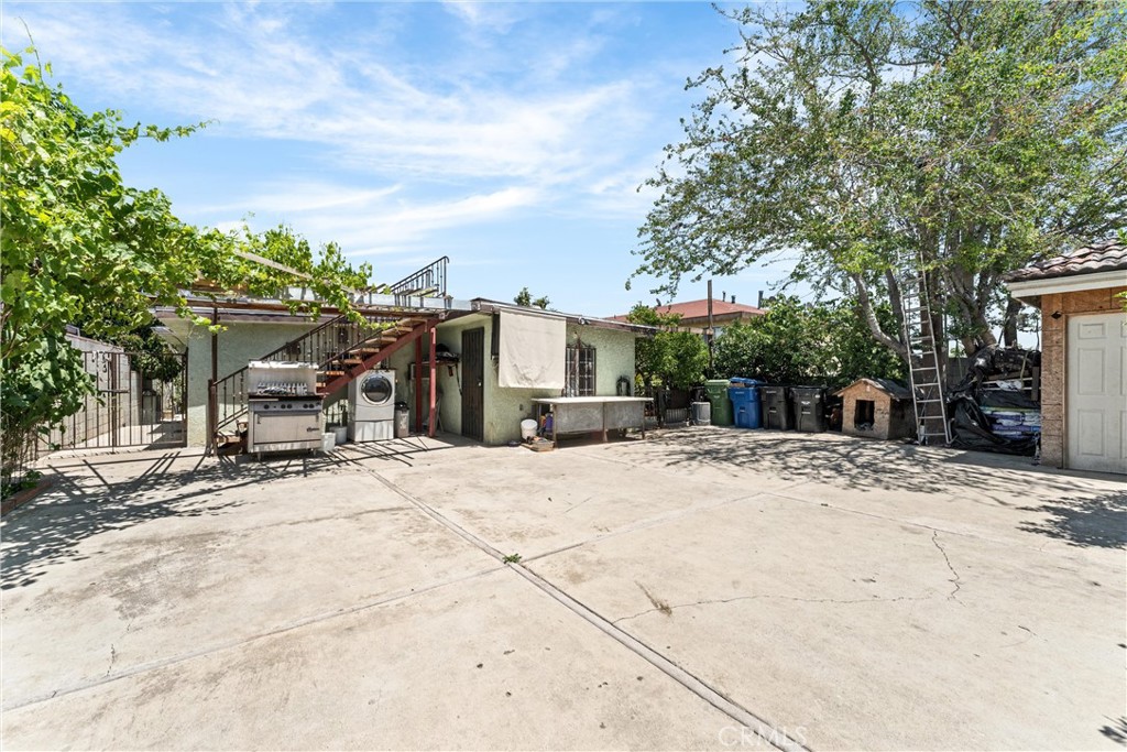 Los Angeles, California, 90033, United States, 4 Bedrooms Bedrooms, ,3 BathroomsBathrooms,Residential,For Sale,1834728