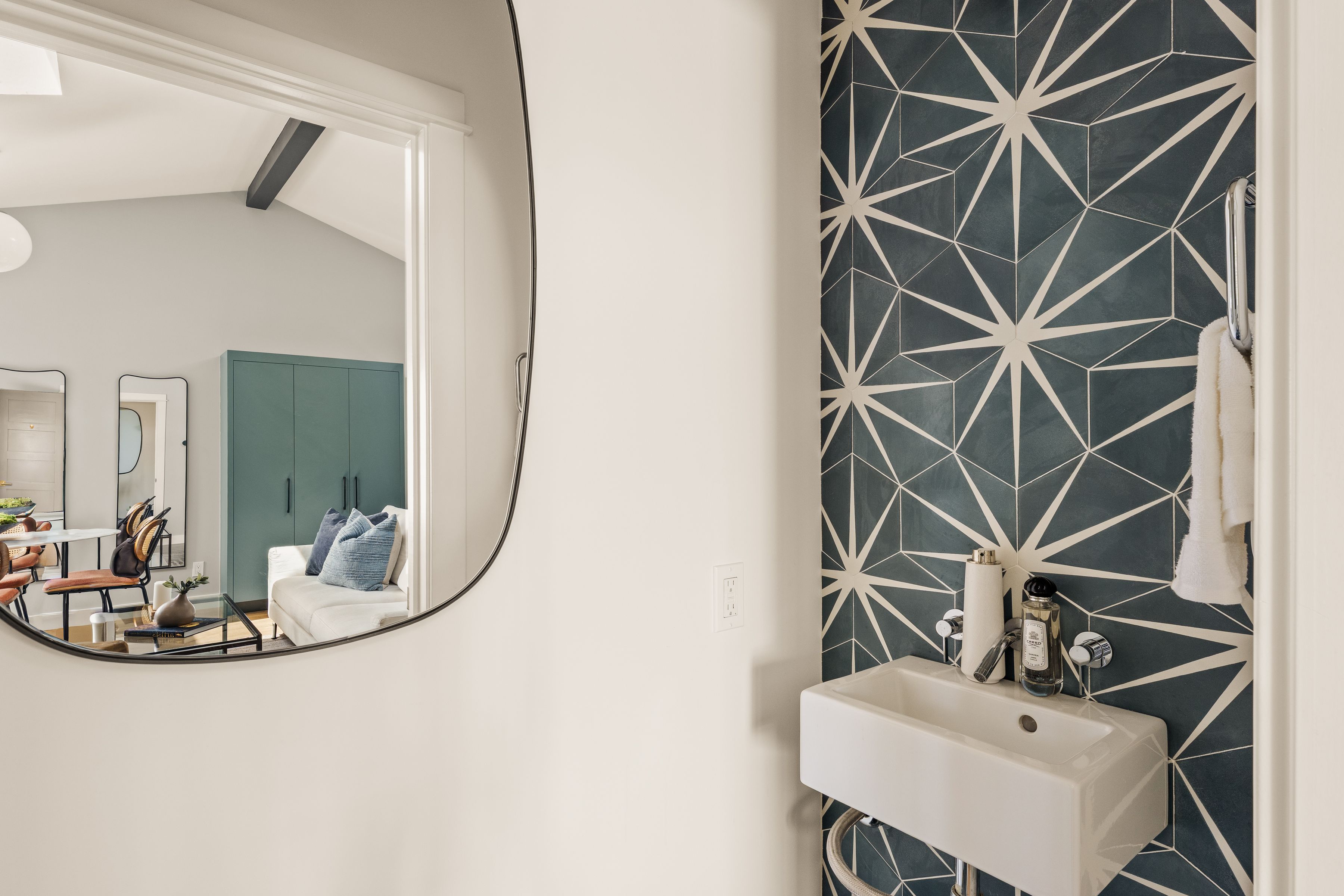  9009 Lloyd Place - 物件實景